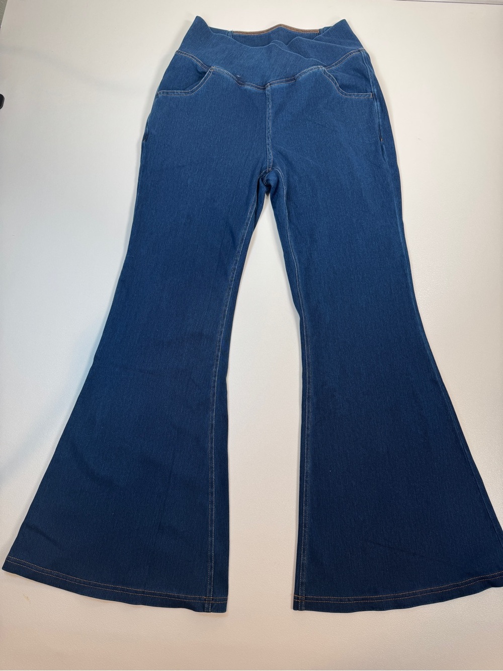 Halara Flex Denim Jeans Women’s Medium Petite High Rise Pull On Flare Blue